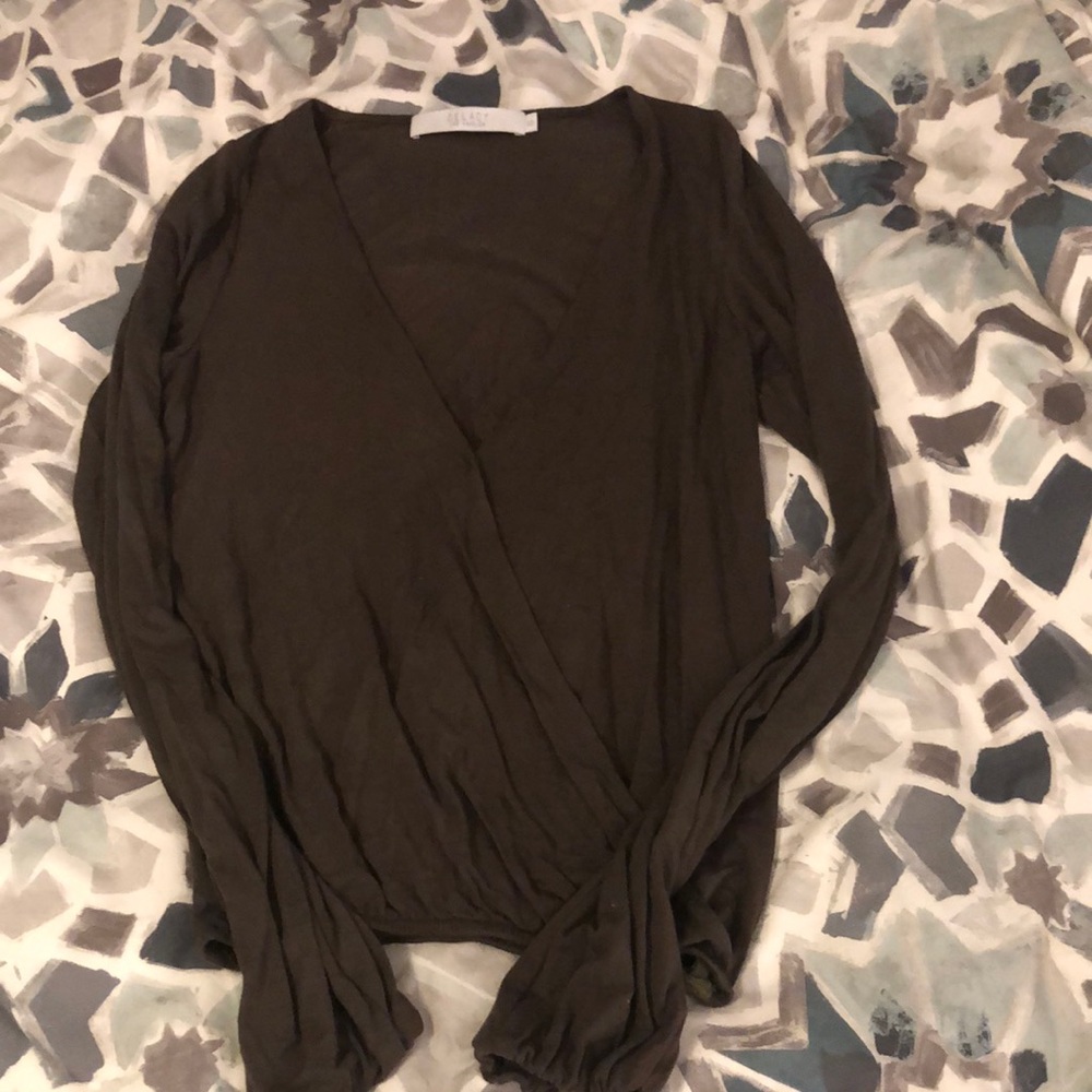 XS Army Green V-Neck top